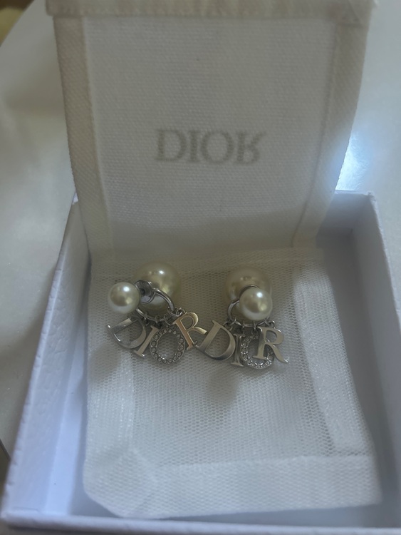 ディオール  （ブランドバッグ）の商品画像 - 査定依頼日：2025年7月20日 - 最高査定価格：25,000円