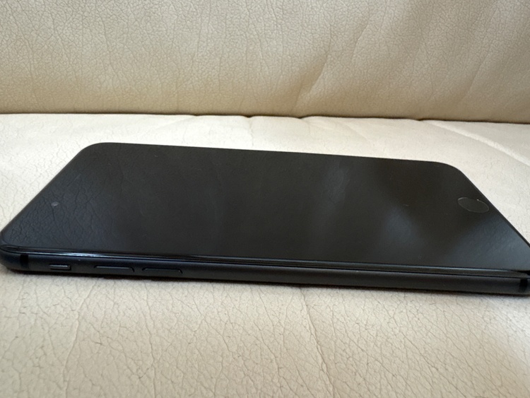 iPhone8 Plus 64GB docomo（スマホ）の商品画像 - 査定依頼日：2026年2月17日 - 最高査定価格：7,000円