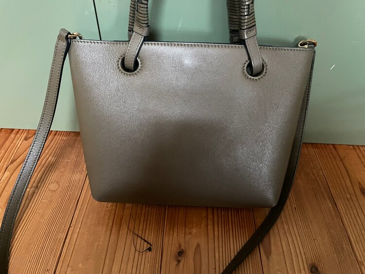 ロエベ　アナグラム　トート（ブランドバッグ）の商品画像 - 査定依頼日：2025年1月16日 - 最高査定価格：80,000円