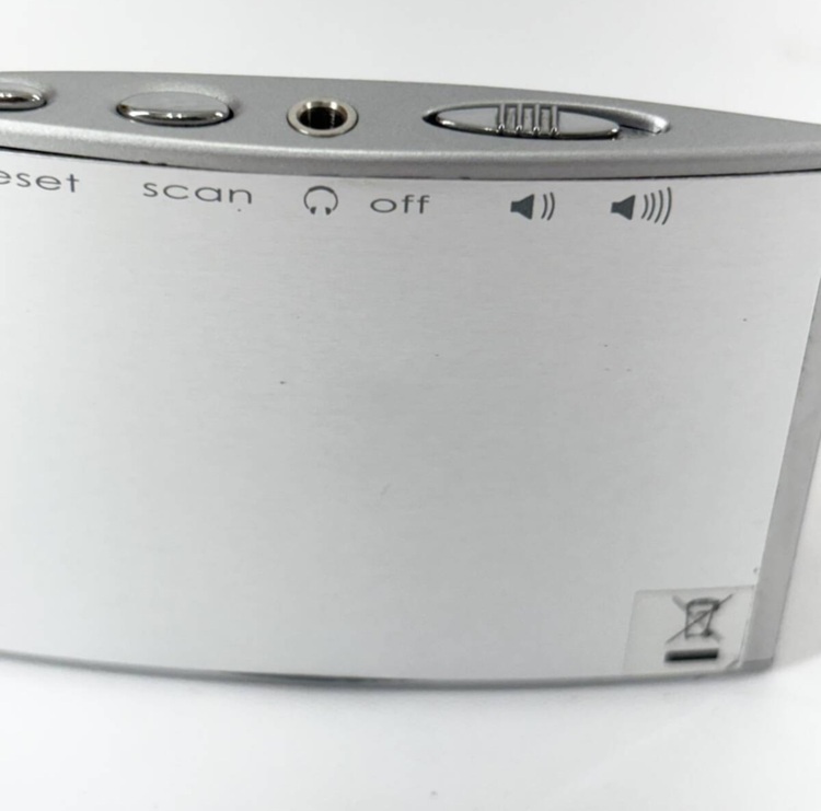 正規品 HERMES エルメス 2006年 銀座限定品 ノベルテ（オーディオ・スピーカー）の商品画像 - 査定依頼日：2025年7月4日 - 最高査定価格：12,000円