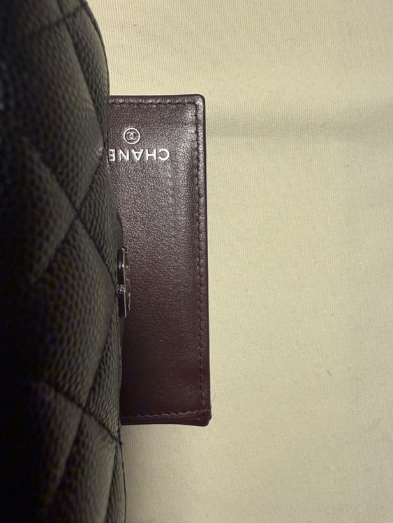 三つ折りウォレット（古着・ファッション）の商品画像 - 査定依頼日：2025年8月26日 - 最高査定価格：138,000円