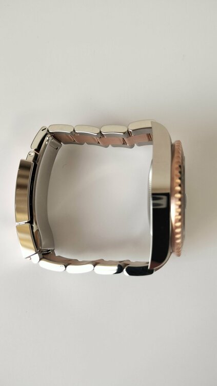 ロレックス GMTマスターII（高級時計）の商品画像 - 査定依頼日：2026年2月5日 - 最高査定価格：3,550,000円