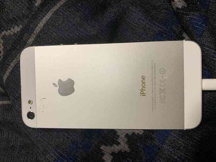 iPhone5 SoftBank ジャンク（スマホ）の商品画像 - 査定依頼日：2019年7月17日 - 最高査定価格：1,000円