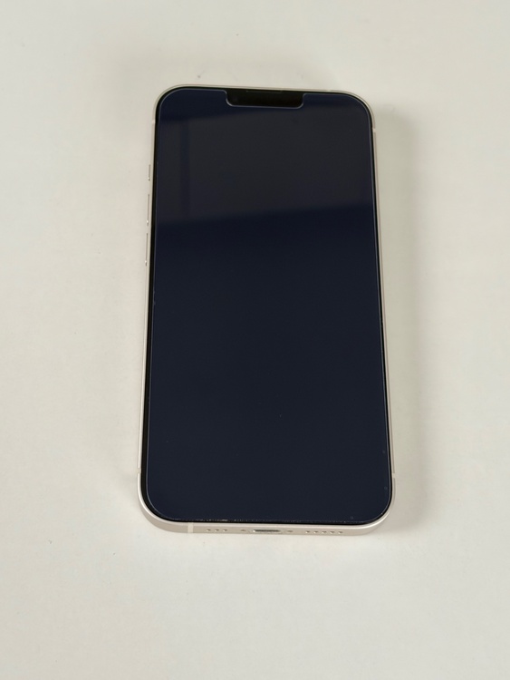 iPhone13（スマホ）の商品画像 - 査定依頼日：2026年6月14日 - 最高査定価格：45,000円