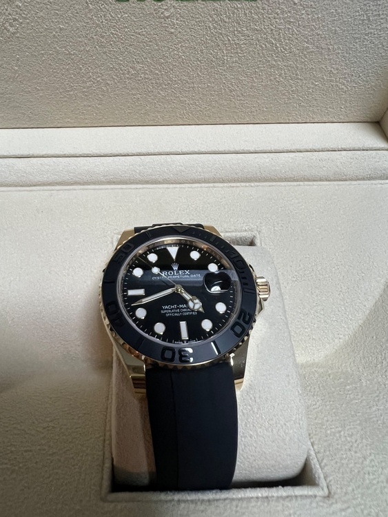 ロレックス ヨットマスター 22665（高級時計）の商品画像 - 査定依頼日：2025年7月28日 - 最高査定価格：5,100,000円