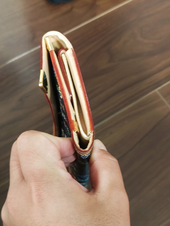 ルイヴィトン 財布（ブランド財布・小物）の商品画像 - 査定依頼日：2025年12月10日 - 最高査定価格：12,000円