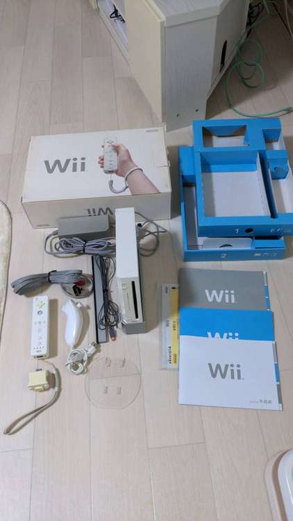 Wii本体 RVL-001(JPN)（ゲーム機本体・ゲームソフト）の商品画像 - 査定依頼日：2023年2月10日