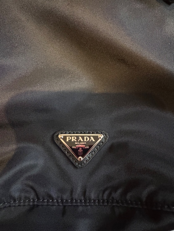 プラダ  （ブランドバッグ）の商品画像 - 査定依頼日：2025年12月20日 - 最高査定価格：50,000円