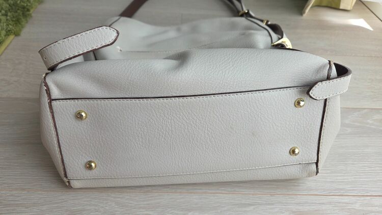 その他 サマンサタバサ （ブランドバッグ）の商品画像 - 査定依頼日：2025年8月11日 - 最高査定価格：1,500円