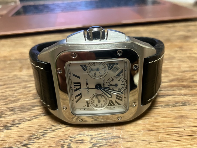 サントス100 クロノグラフ（高級時計）の商品画像 - 査定依頼日：2026年3月9日 - 最高査定価格：750,000円