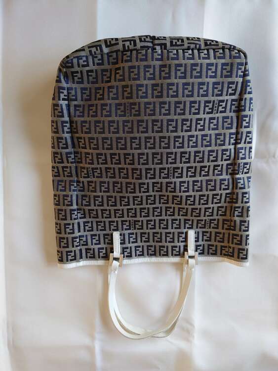 トートバッグ（ブランドバッグ）の商品画像 - 査定依頼日：2025年3月27日 - 最高査定価格：30,000円