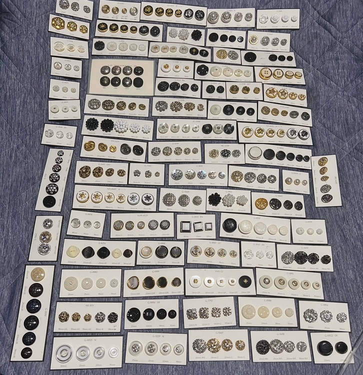 ボタン（その他のおもちゃ）の商品画像 - 査定依頼日：2025年10月25日 - 最高査定価格：1,000円