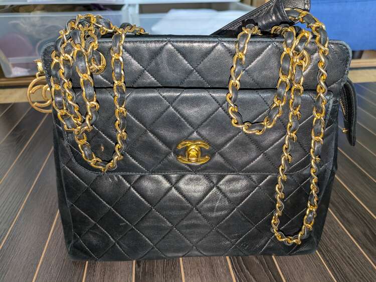 ヴィンテージシャネル（ブランドバッグ）の商品画像 - 査定依頼日：2025年3月29日 - 最高査定価格：250,000円