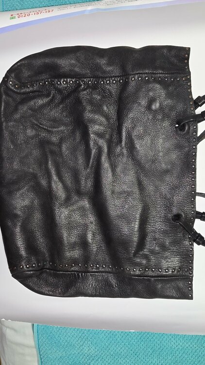 レザーバッグ（ブランドバッグ）の商品画像 - 査定依頼日：2026年4月19日 - 最高査定価格：25,000円