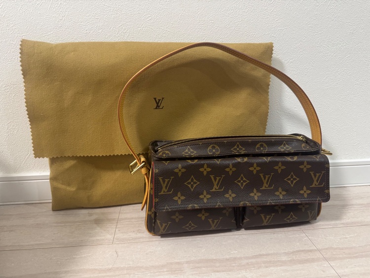 ヴィバシテ（ブランドバッグ）の商品画像 - 査定依頼日：2025年6月13日 - 最高査定価格：130,000円