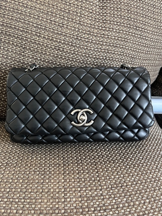 マトラッセ　ショルダーバッグ　ヴィンテージ（ブランドバッグ）の商品画像 - 査定依頼日：2026年4月20日 - 最高査定価格：450,000円