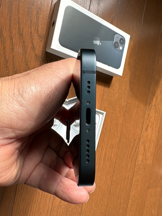 iPhone13 128G ブラック　simフリー（スマホ）の商品画像 - 査定依頼日：2026年4月11日 - 最高査定価格：36,000円