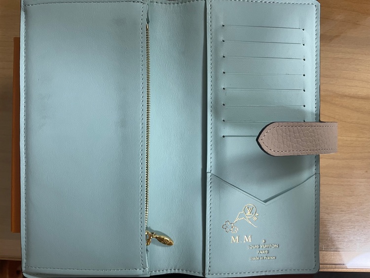 財布（ブランド財布・小物）の商品画像 - 査定依頼日：2025年9月30日 - 最高査定価格：20,000円