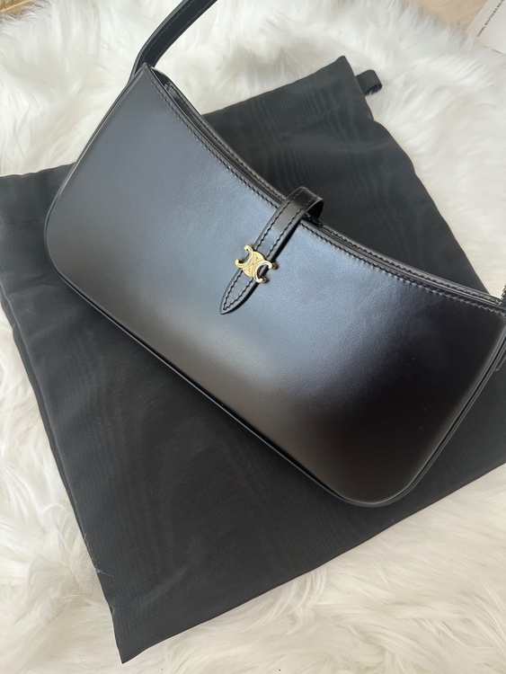 トリオンフ　ティナ（ブランドバッグ）の商品画像 - 査定依頼日：2026年8月8日 - 最高査定価格：200,000円