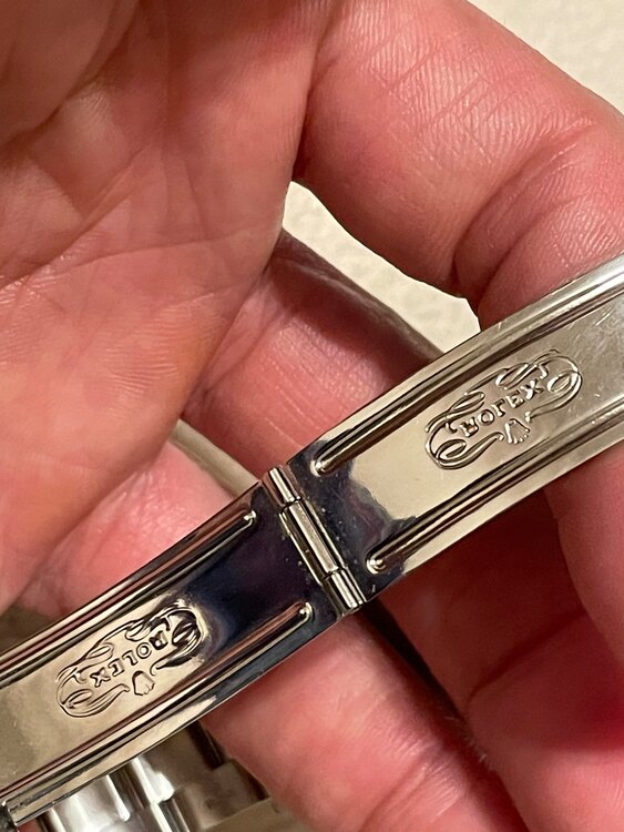 ロレックス パーペチュアルデイト （高級時計）の商品画像 - 査定依頼日：2025年1月17日 - 最高査定価格：300,000円