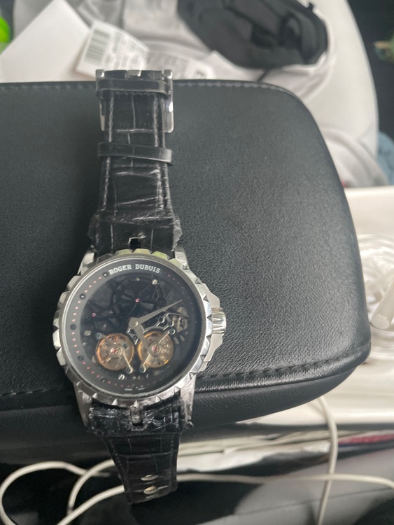 ロジェ・デュブイ エクスカリバー 5ATm（高級時計）の商品画像 - 査定依頼日：2025年8月11日 - 最高査定価格：100,000円
