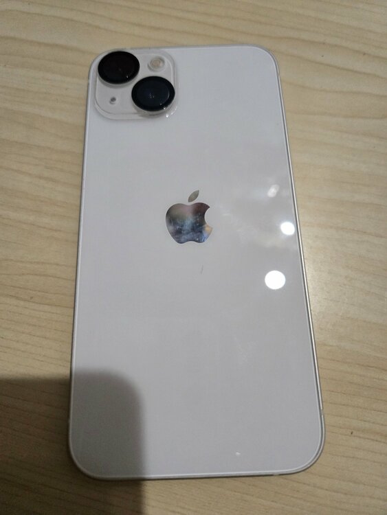 iPhone iPhone 13 256GB au（スマホ）の商品画像 - 査定依頼日：2026年8月31日 - 最高査定価格：45,000円