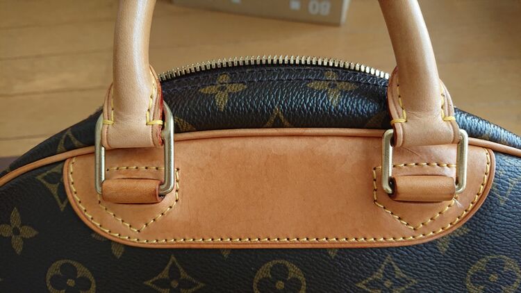 ルイ・ヴィトン モノグラム トゥルーヴィル（ブランドバッグ）の商品画像 - 査定依頼日：2025年9月16日 - 最高査定価格：110,000円