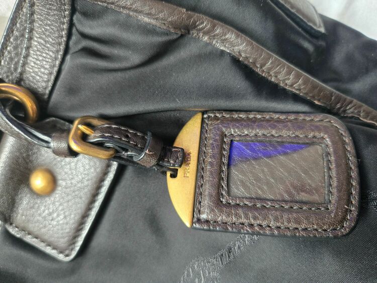 プラダ  （ブランドバッグ）の商品画像 - 査定依頼日：2025年10月24日 - 最高査定価格：30,000円