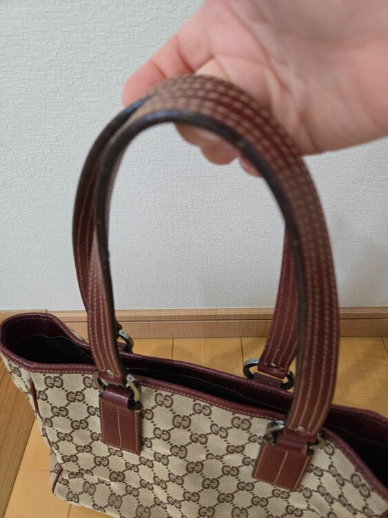 GUCCI（ブランドバッグ）の商品画像 - 査定依頼日：2025年9月26日 - 最高査定価格：30,000円