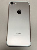 ローズゴールド（スマホ）の商品画像 - 査定依頼日：2022年3月5日 - 最高査定価格：7,600円