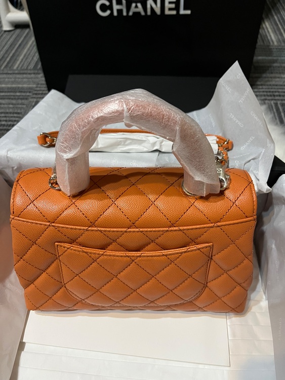 ココハンドル　XS  （ブランドバッグ）の商品画像 - 査定依頼日：2025年8月19日 - 最高査定価格：650,000円