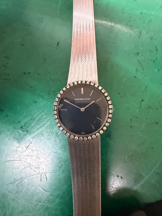 オーデマピゲ その他 （高級時計）の商品画像 - 査定依頼日：2025年10月19日 - 最高査定価格：800,000円
