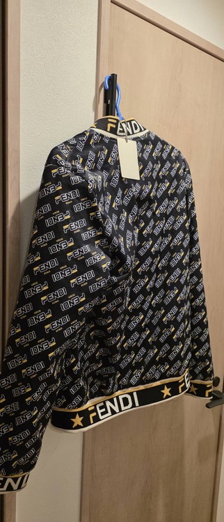 FENDI（古着・ファッション）の商品画像 - 査定依頼日：2025年12月4日 - 最高査定価格：100,000円