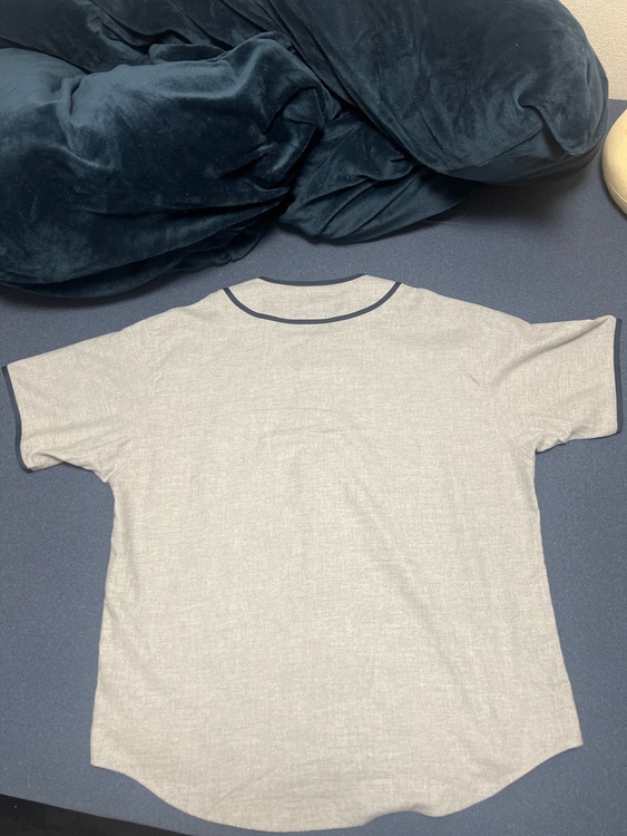 251TQDT-SHM09（古着・ファッション）の商品画像 - 査定依頼日：2026年5月8日 - 最高査定価格：12,500円