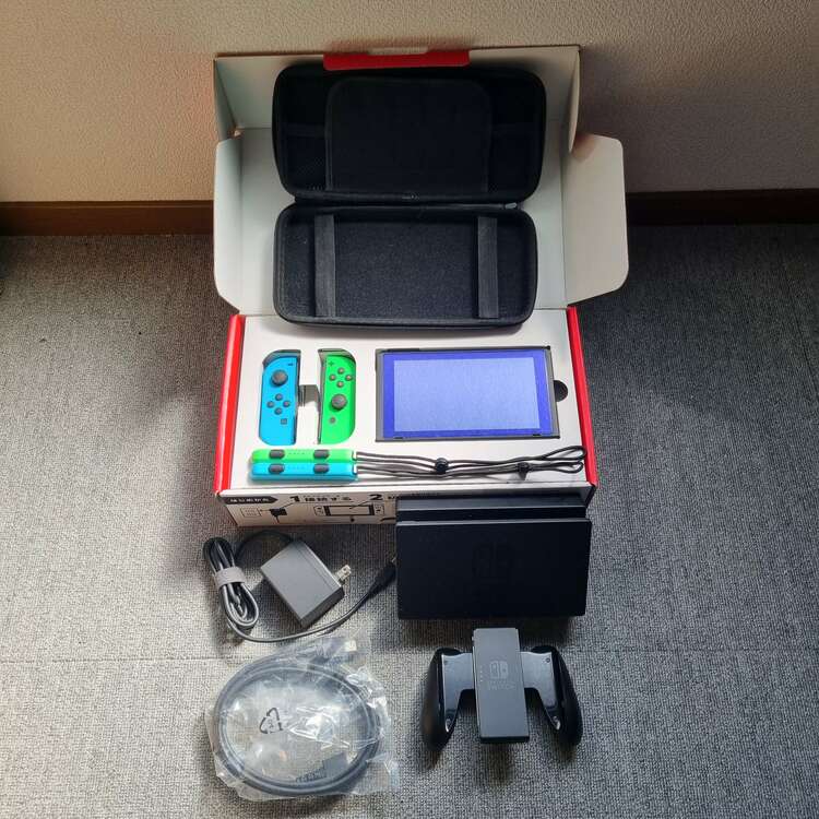 任天堂スウィッチ本体（ゲーム機本体・ゲームソフト）の商品画像 - 査定依頼日：2025年4月15日 - 最高査定価格：10,000円