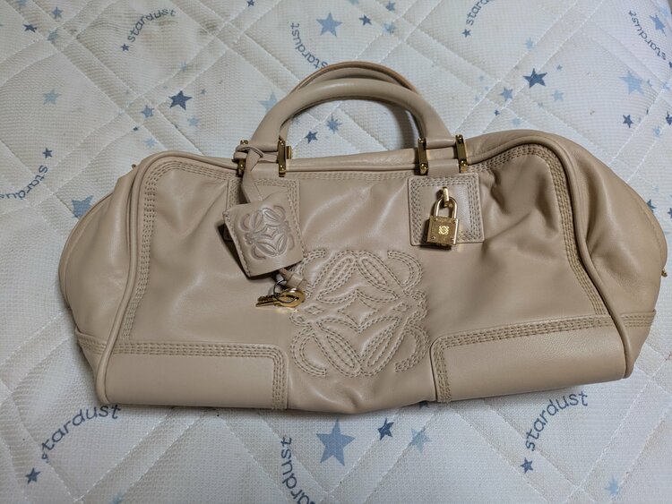 LOEWE（ブランドバッグ）の商品画像 - 査定依頼日：2026年10月12日 - 最高査定価格：60,000円