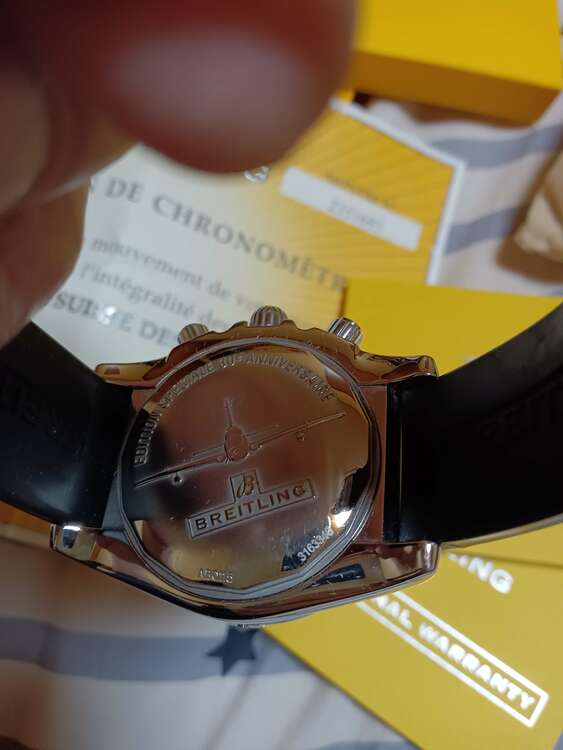 ブライトリングab0115（高級時計）の商品画像 - 査定依頼日：2025年3月5日 - 最高査定価格：410,000円