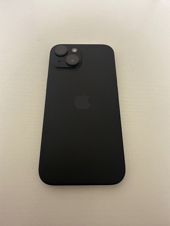 iPhone15 ブラック 128GB（スマホ）の商品画像 - 査定依頼日：2025年4月30日 - 最高査定価格：76,000円