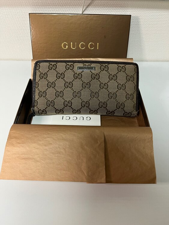 GGキャンバス（ブランド財布・小物）の商品画像 - 査定依頼日：2025年2月6日 - 最高査定価格：5,000円