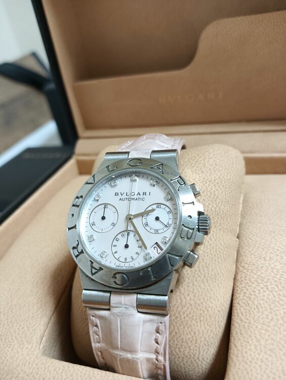 ディアゴノダイヤモンド　自動巻き　クロノグラフ（高級時計）の商品画像 - 査定依頼日：2025年10月27日 - 最高査定価格：220,000円