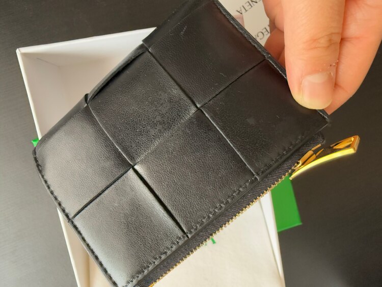 ボッテガ・ヴェネタ  （ブランドバッグ）の商品画像 - 査定依頼日：2025年2月20日 - 最高査定価格：50,000円