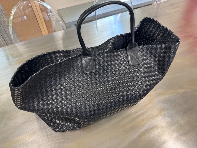 ボッテガ・ヴェネタ  （ブランドバッグ）の商品画像 - 査定依頼日：2025年7月29日 - 最高査定価格：220,000円