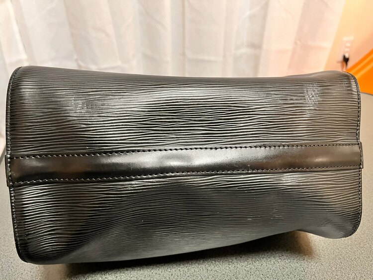 ルイヴィトン エピ （ブランドバッグ）の商品画像 - 査定依頼日：2025年4月6日 - 最高査定価格：55,000円