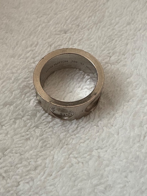 LOUIS VITTON（金・貴金属）の商品画像 - 査定依頼日：2025年8月30日 - 最高査定価格：170,000円