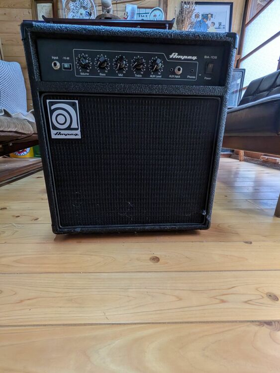 アンペグのBA-108ベースアンプ（ピアノ・楽器・PA機材）の商品画像 - 査定依頼日：2025年10月25日 - 最高査定価格：6,000円