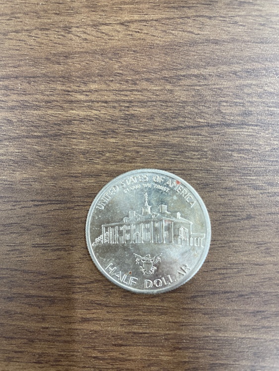 ジョージワシントン生誕250年記念50セント硬貨1982年（美術品・骨董品）の商品画像 - 査定依頼日：2026年1月29日 - 最高査定価格：2,000円