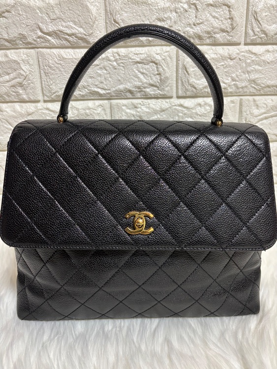 シャネル ココマーク ハンドバッグ マトラッセ キャビアスキン ブラック トップ（ブランドバッグ）の商品画像 - 査定依頼日：2025年11月21日