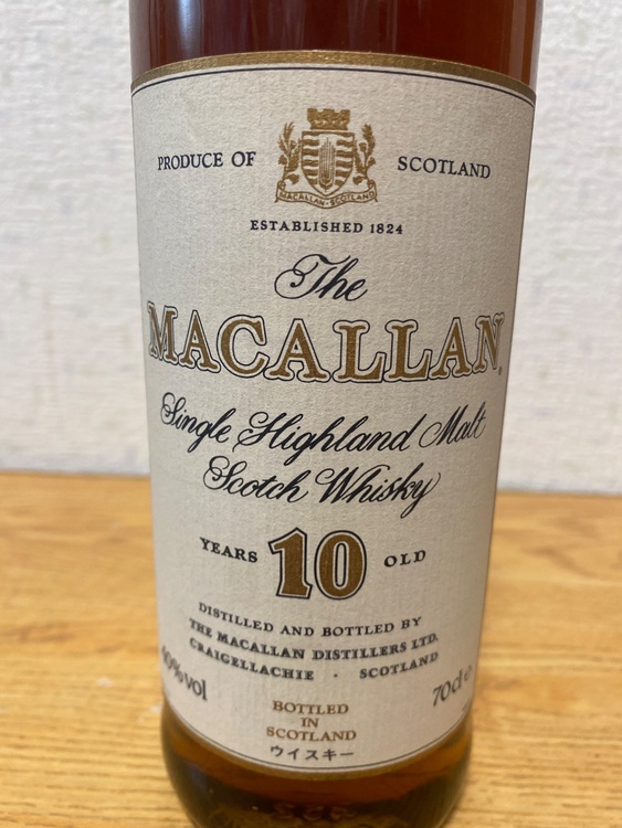 マッカラン ウイスキー 10年 700ml 40%（お酒）の商品画像 - 査定依頼日：2025年12月21日 - 最高査定価格：70,000円