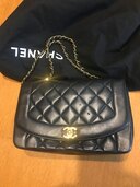 チェーンショルダーバック（ブランドバッグ）の商品画像 - 査定依頼日：2024年11月26日 - 最高査定価格：450,000円