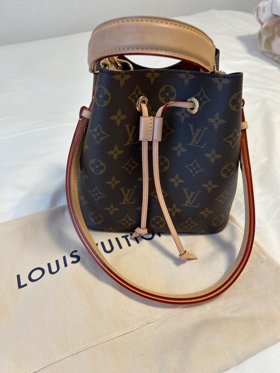 ネオノエB B M46581（ブランドバッグ）の商品画像 - 査定依頼日：2025年10月20日 - 最高査定価格：260,000円